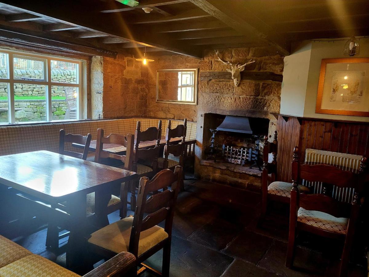 Ye Olde Mustard Pot Hotel Midhopestones Bagian luar foto